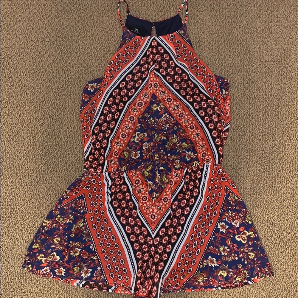 Fun patterned romper - Picture 1 of 3